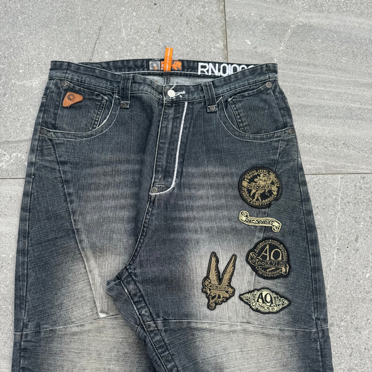 BROOOO THESE AKADEMIKS SO FUCKING TOUGH - 34x30”