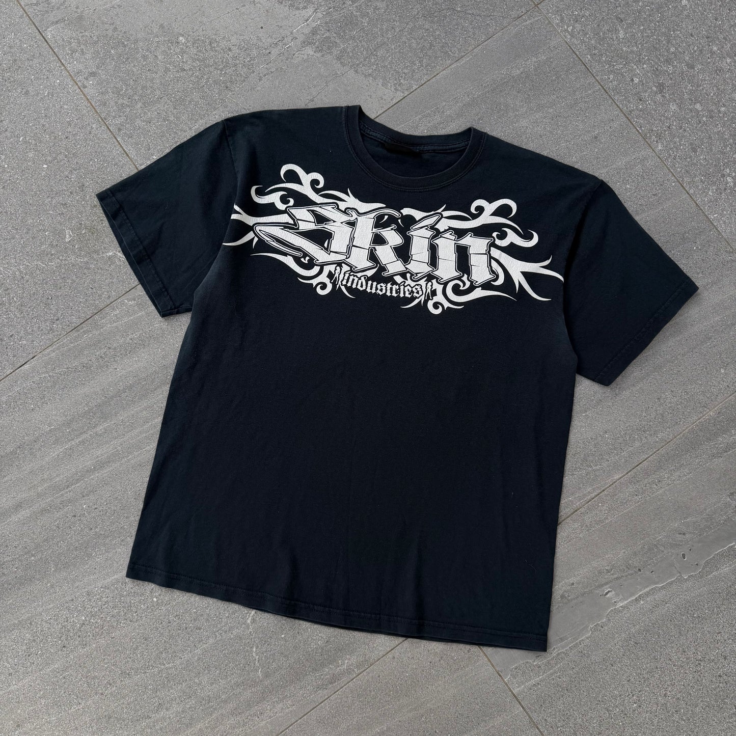 grail skin industries tee - L