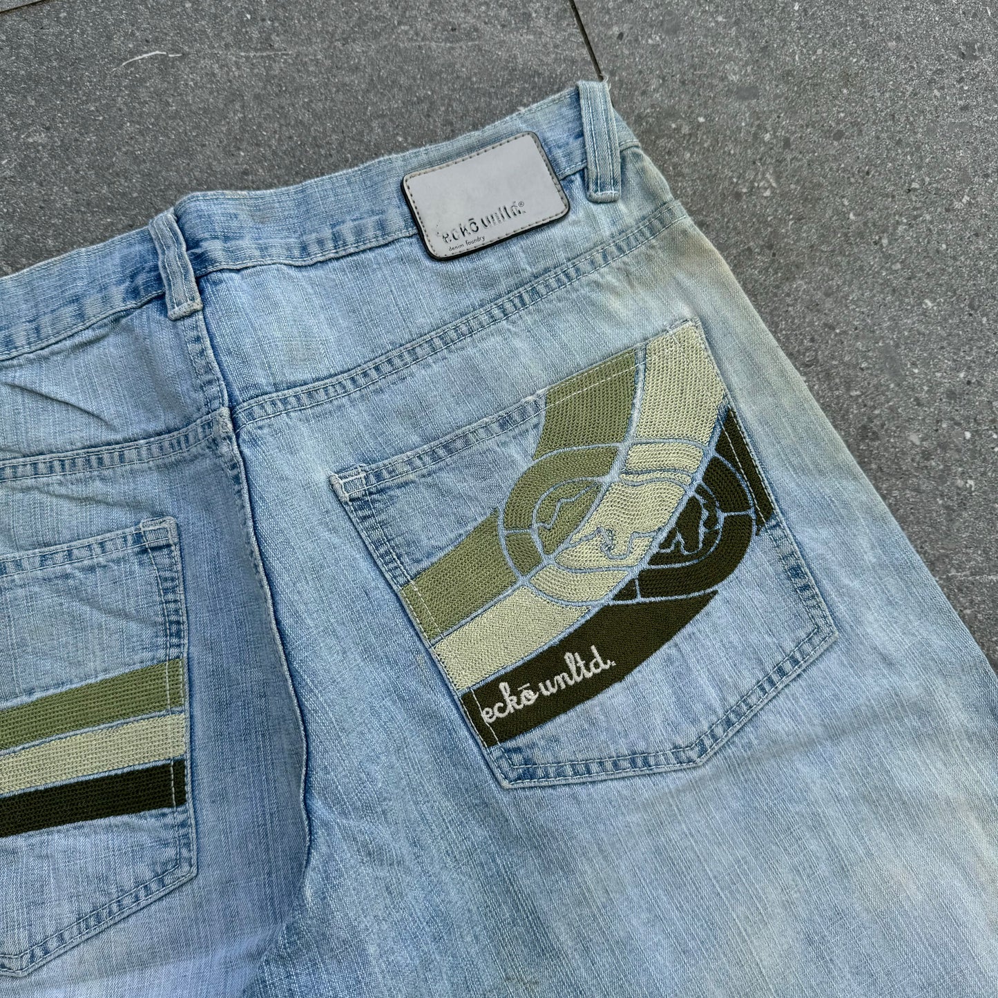 clean ecko jorts - 34”