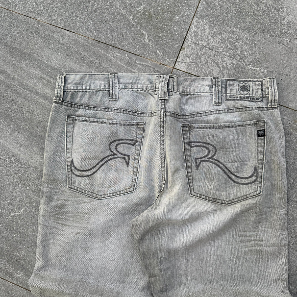 10/10 rock republics - 42x32”