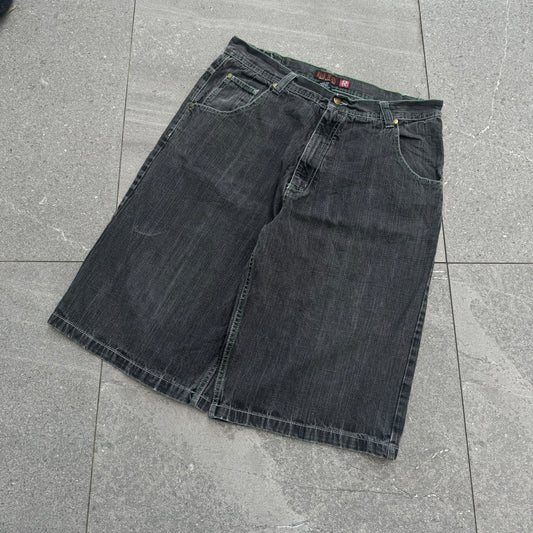 risk jorts - 36x14”