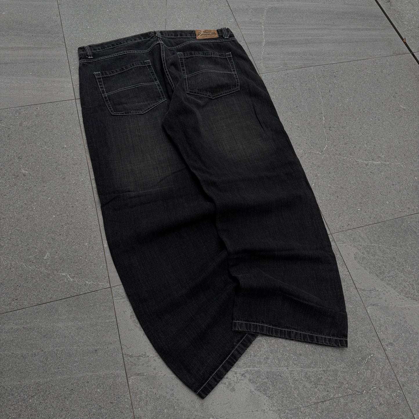oh my god 🥹 dodeca southpoles - 42x32”