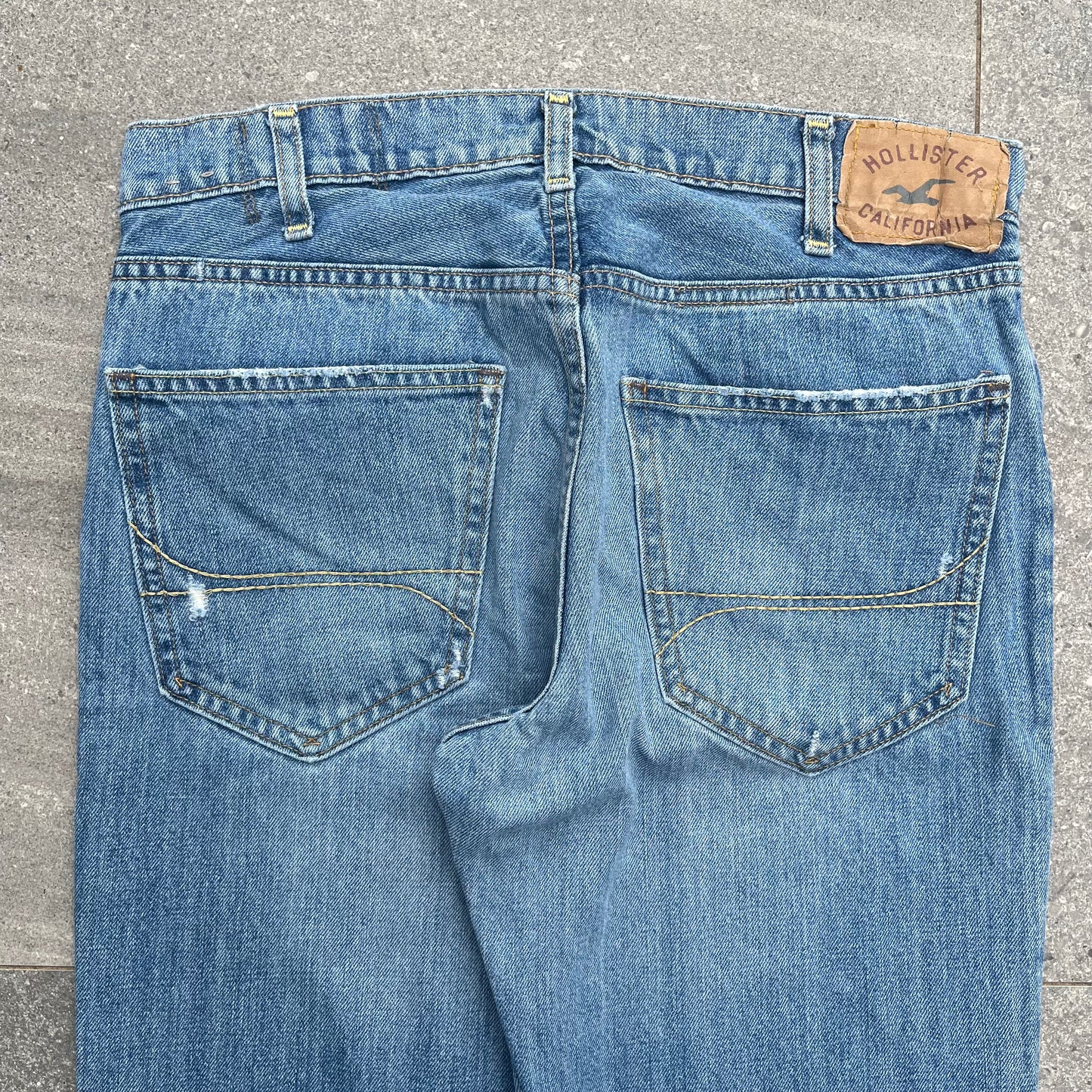 nice everyday hollister bootcuts - 32x34”