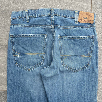 nice everyday hollister bootcuts - 32x34”