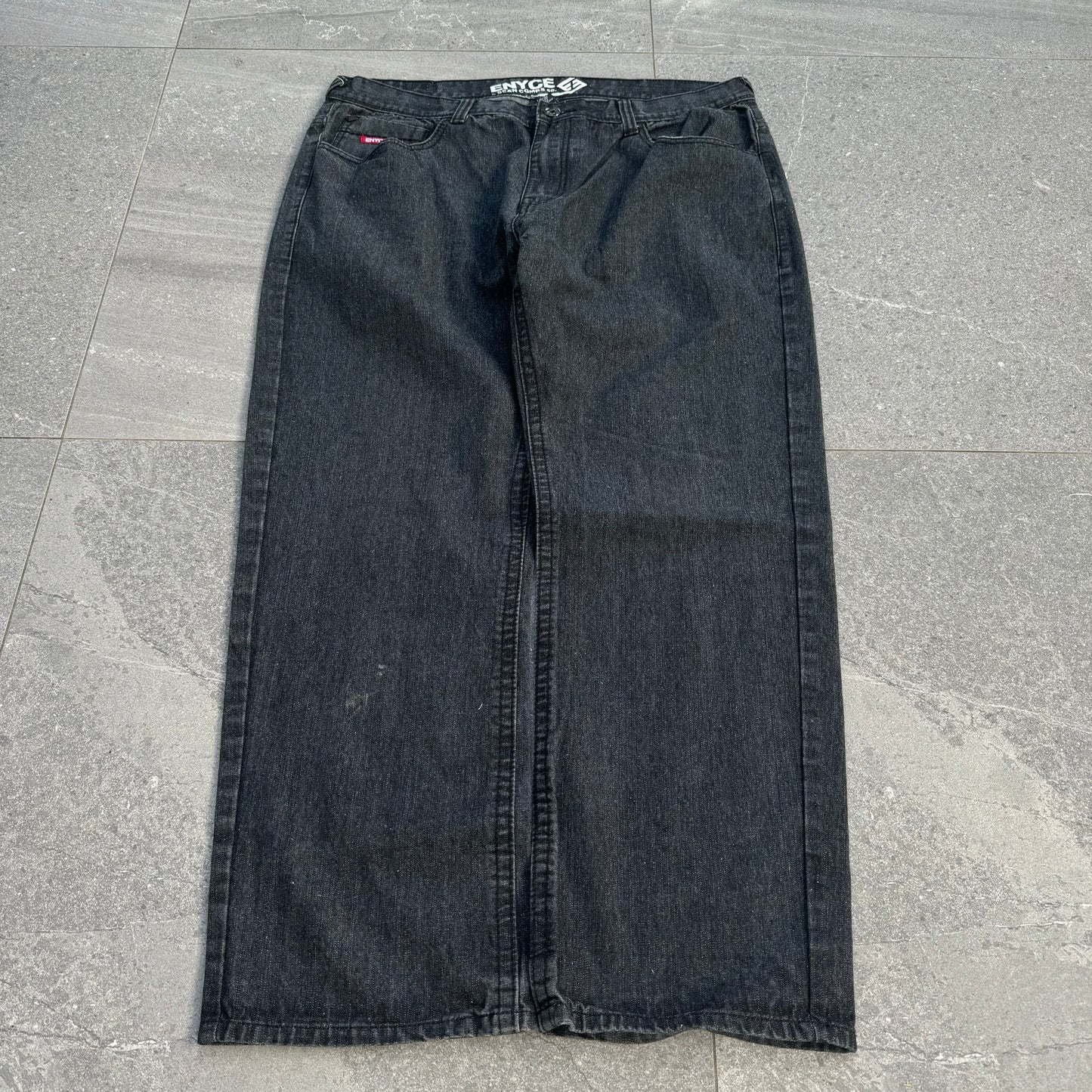enyce jeans - 40x30”
