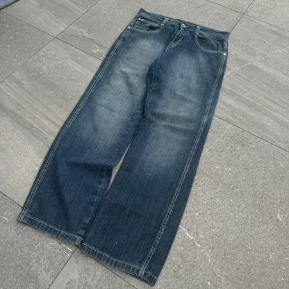 classic southpoles - 33x31”