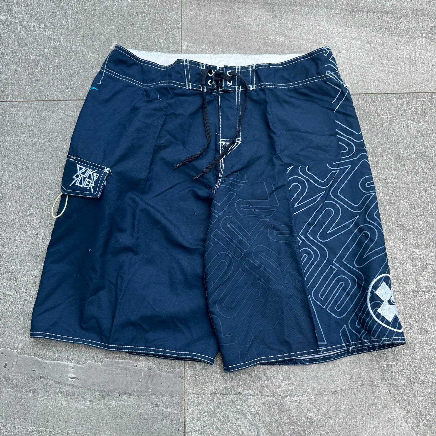 goat quiksilver boardies - 34x11”