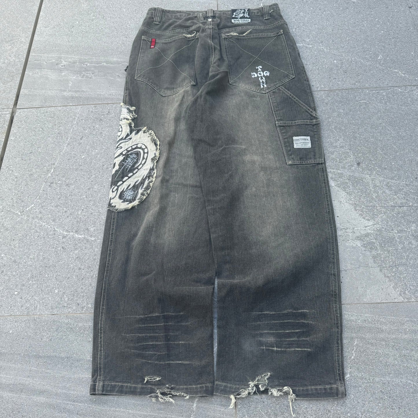 dogtown side dragon jeans - 34x32”