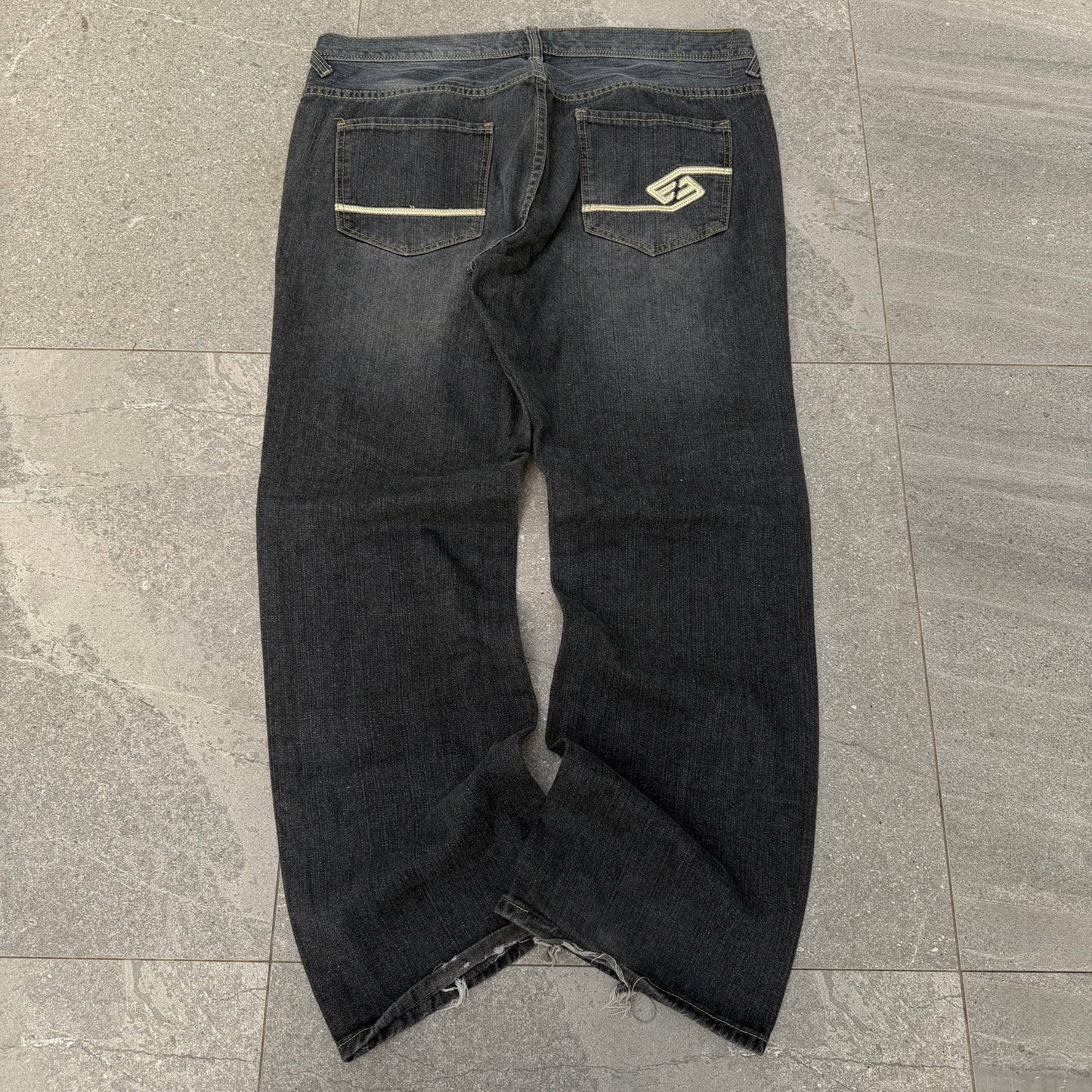 enyce bootcuts - 40x32”