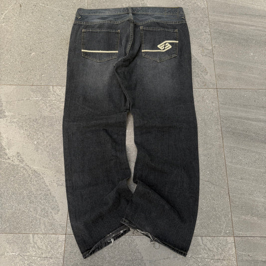 enyce bootcuts - 40x32”