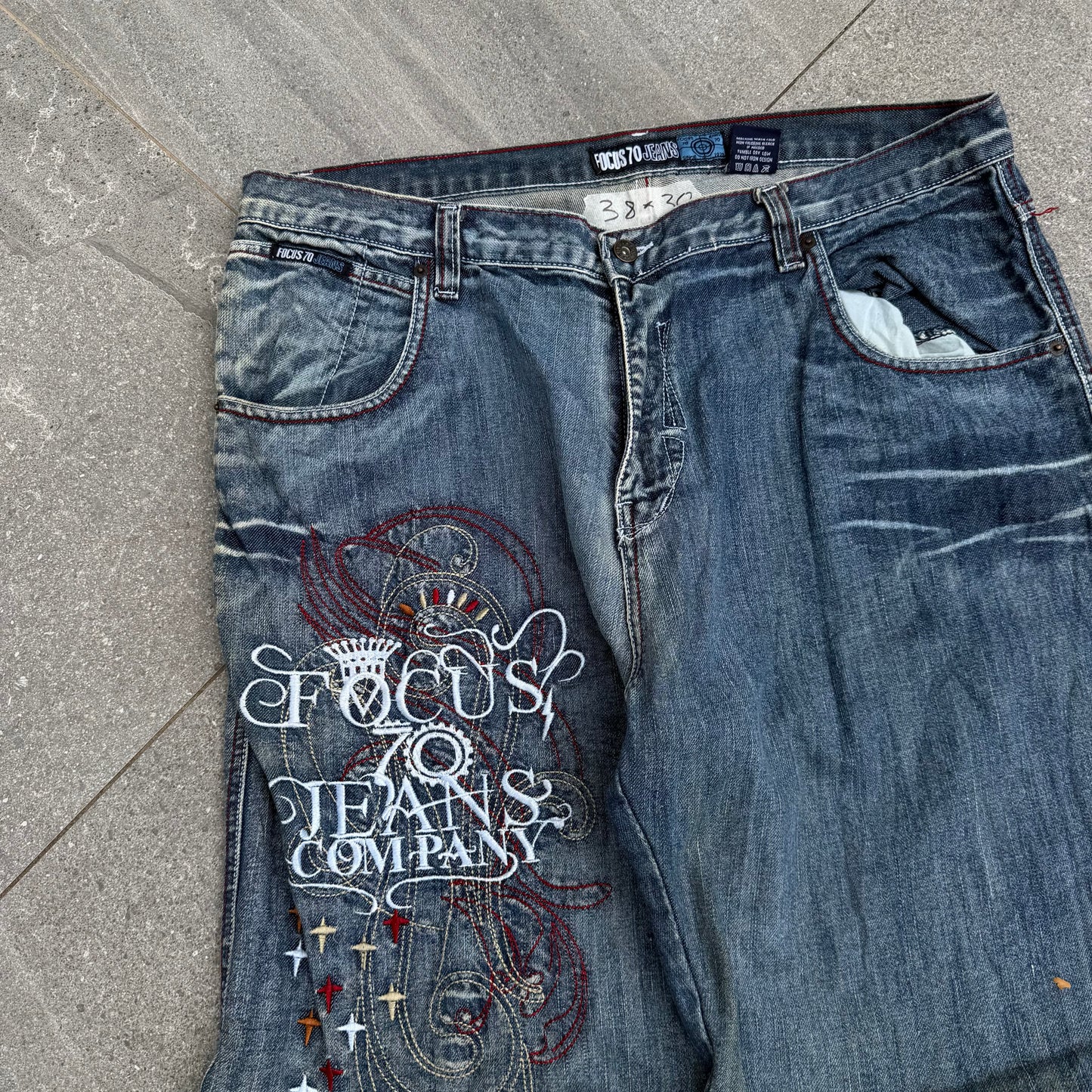 focus70 embroidered grails - 38x30”