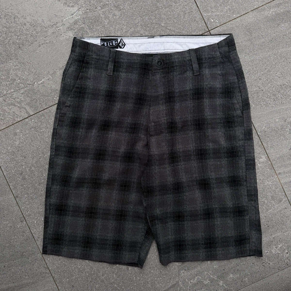 volcom business shorts 🤵- 30”