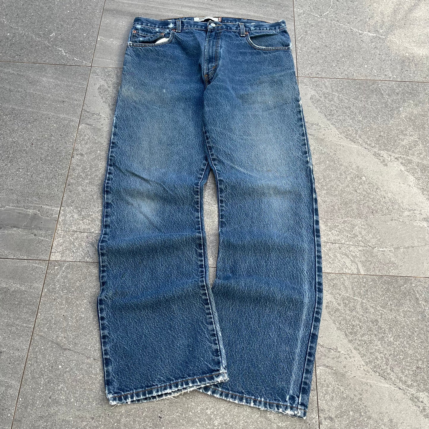 wowoowowow great pair of levi 517 bootcuts - 38x35”