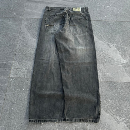 perfectttt southpole sand fades - 34x31”