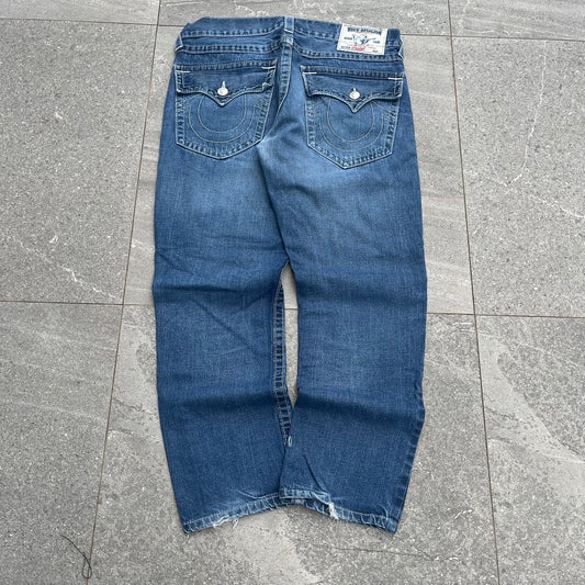 BEAUTIFUL true religion straights - 36x29”