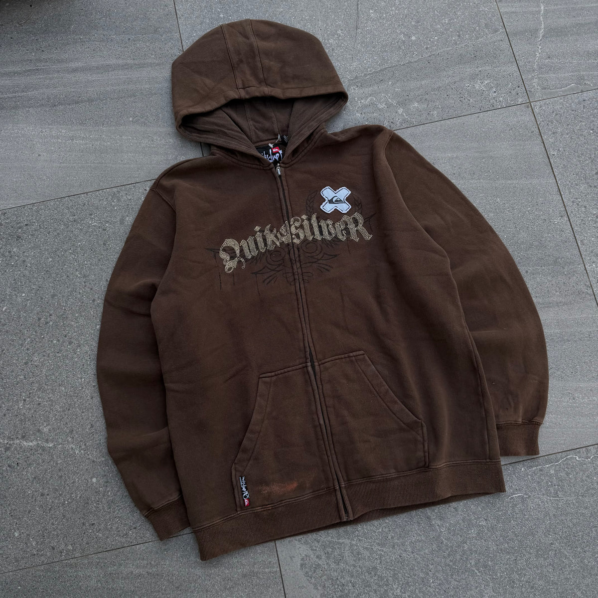 absolutely unreal quiksilver hoodie - M