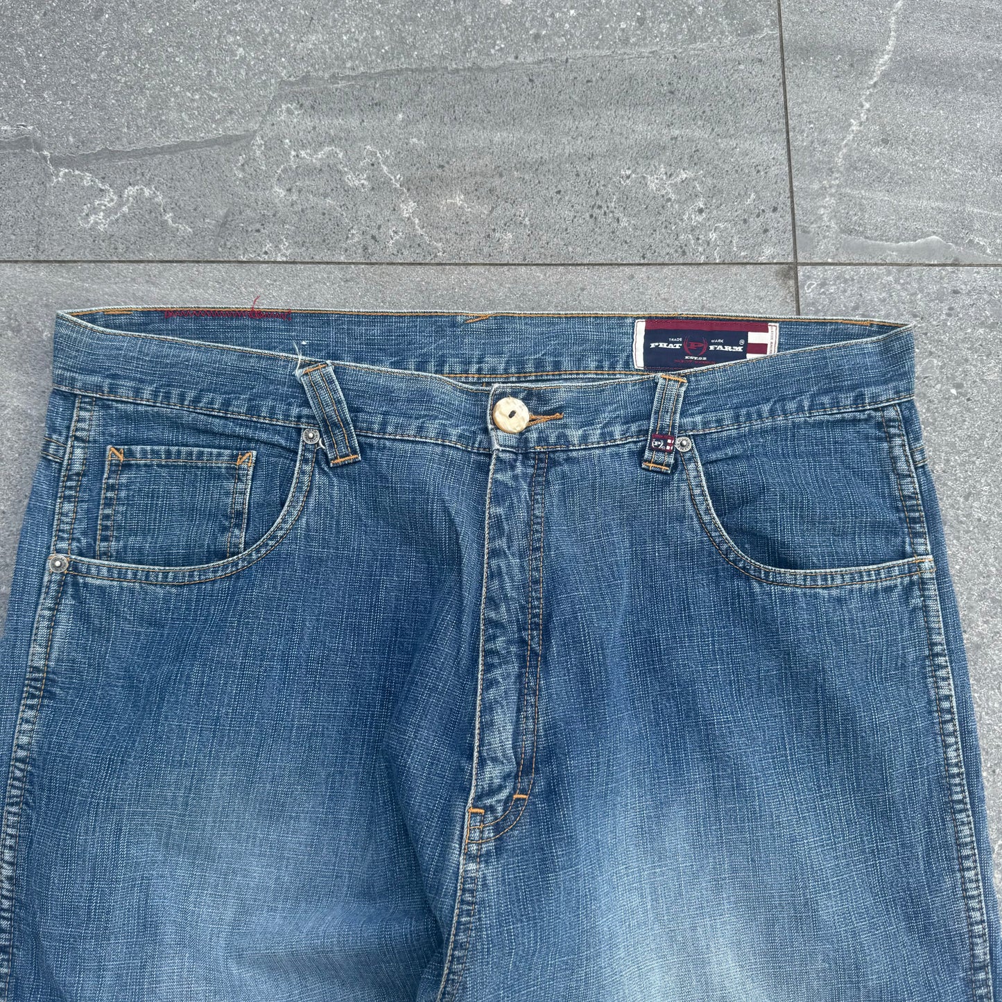 gangsta phat farms - 38x33”