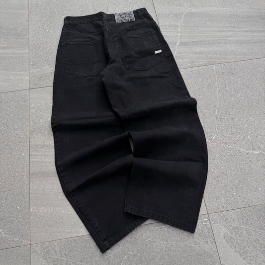 the absolute BEST black jeans on the market - 32x30”