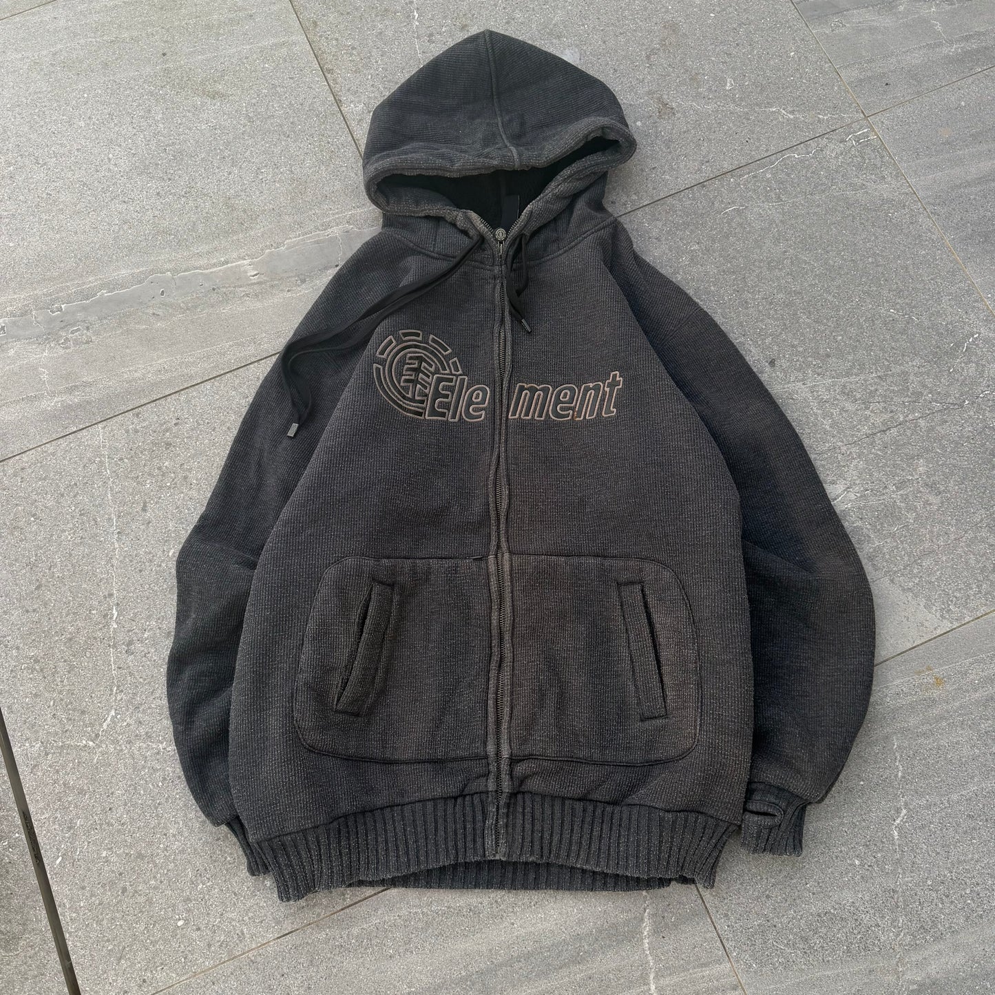 i nutted on this (serious) ribbed element heavyweight zip - XL