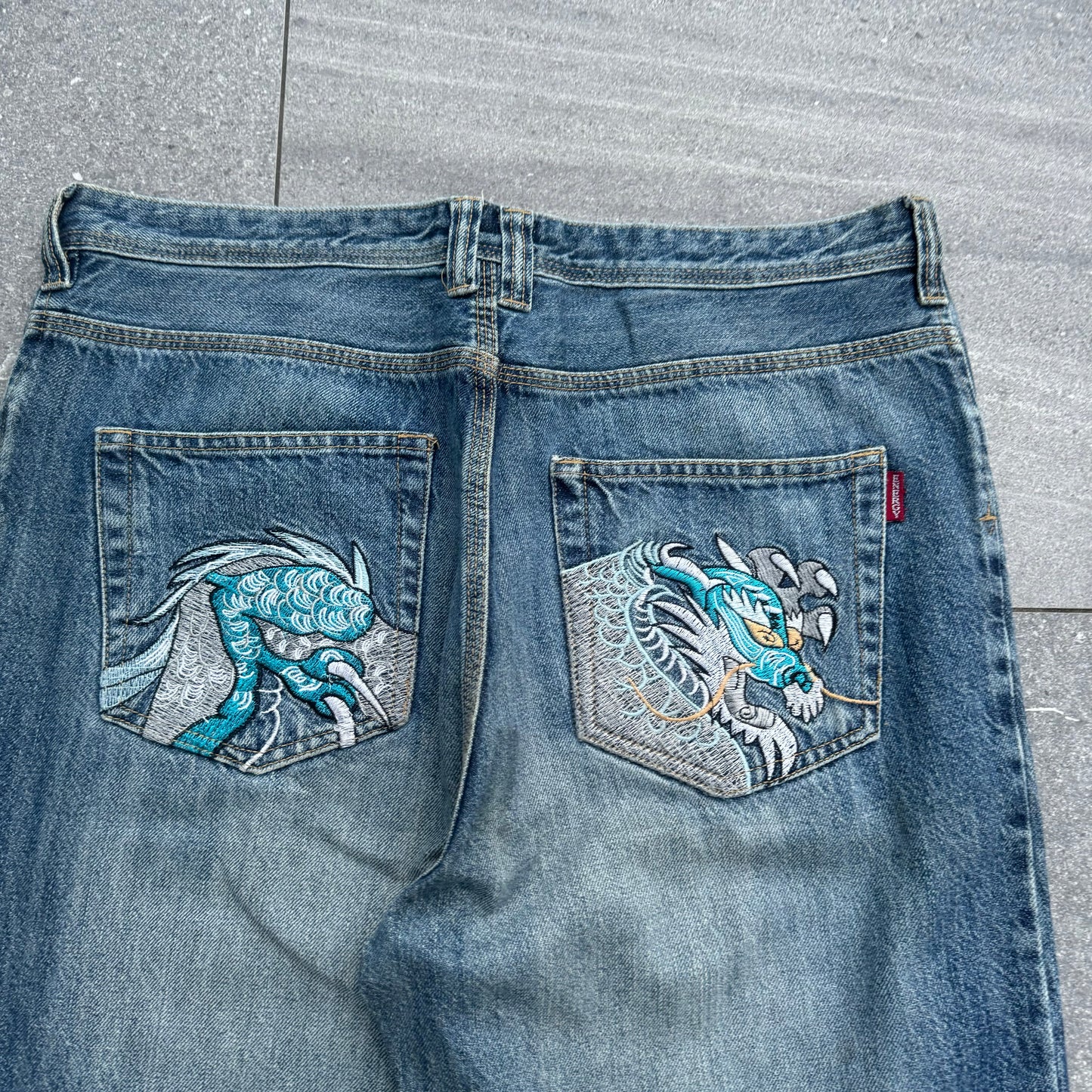 tidy dragon spec jeans - 34x28”