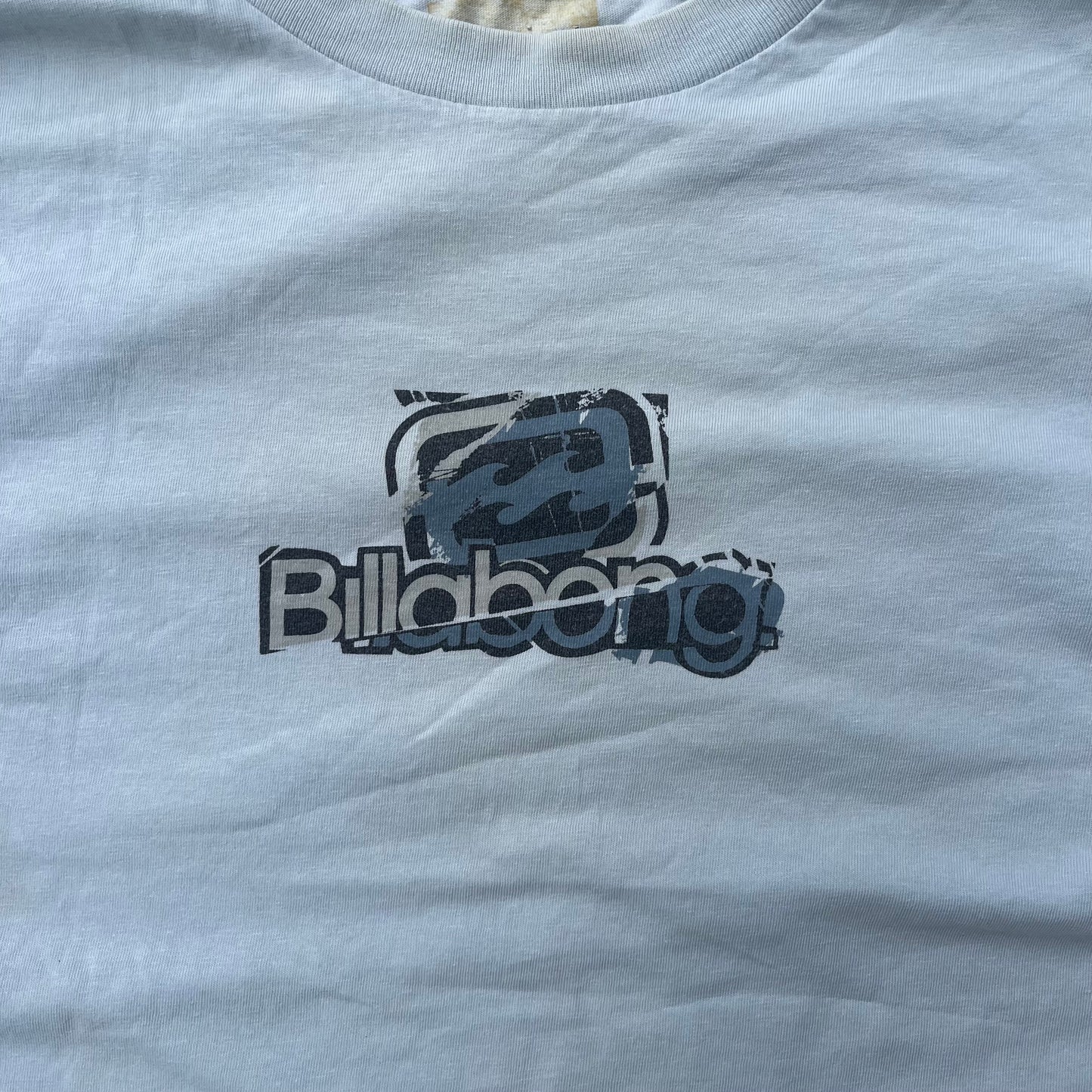 icy billabong backhit ❄️🧊- M/L