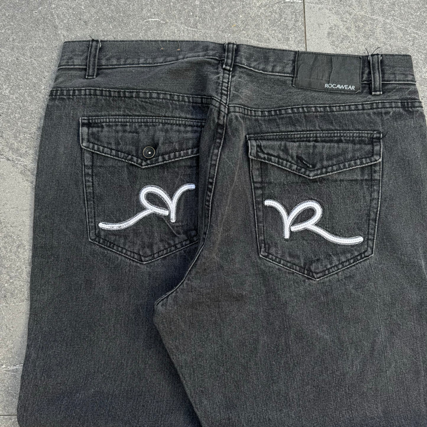 fat rocawear jeans - 40x32”