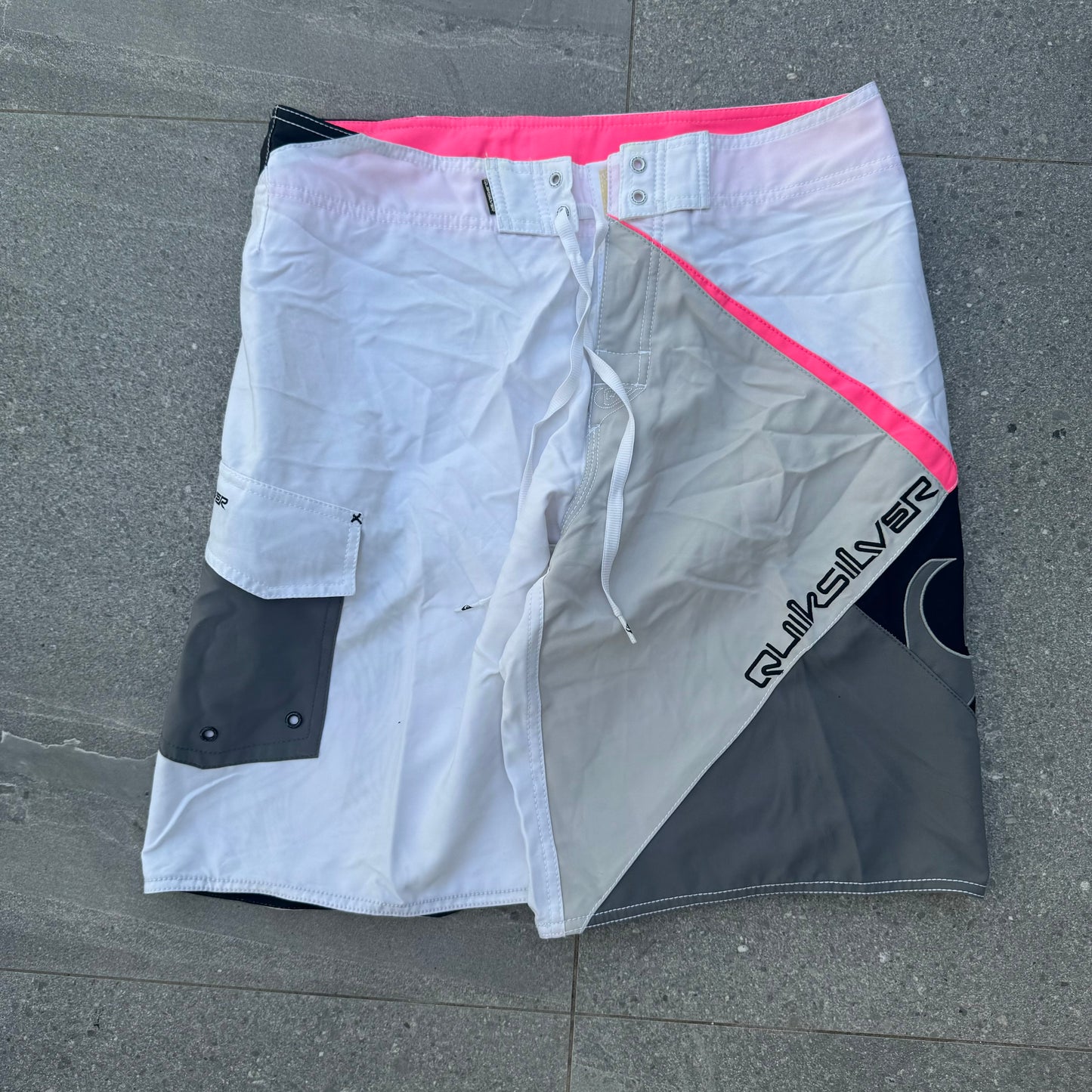 quiksilver boardies - 34x11”