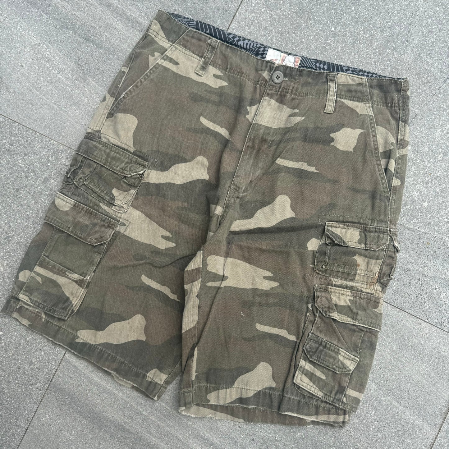 wowwww oceanpacific camo baggies - 38x11”