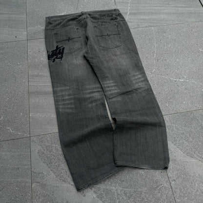 RUSTYYYY BOOTCUTS - 38x31”