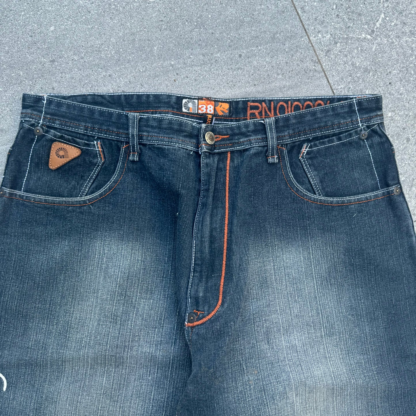 akademiks jorts - 38x14.5”