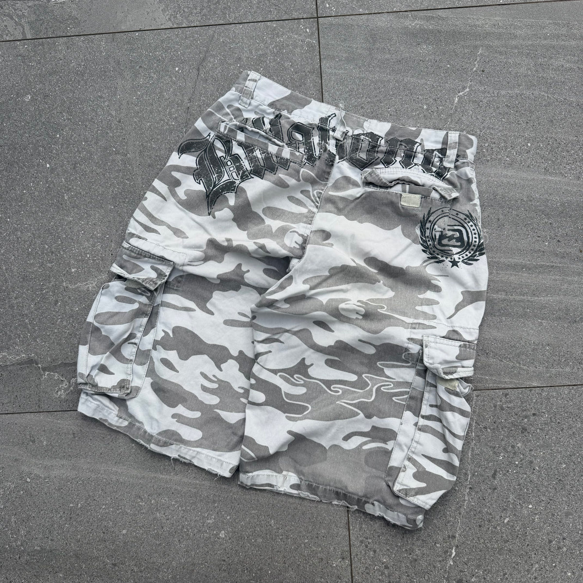 rare af arctic camo billabong shorts - 31”