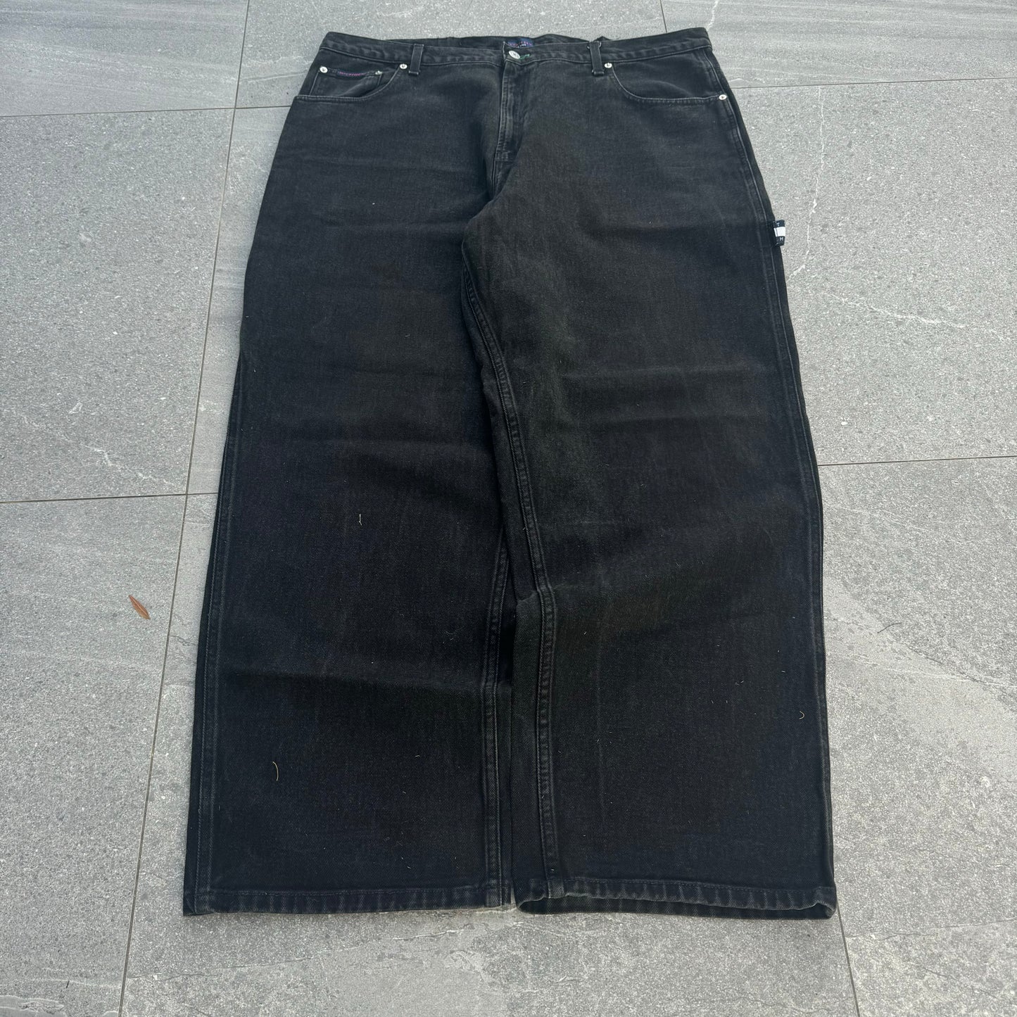 huge tommy’s - 42x32”