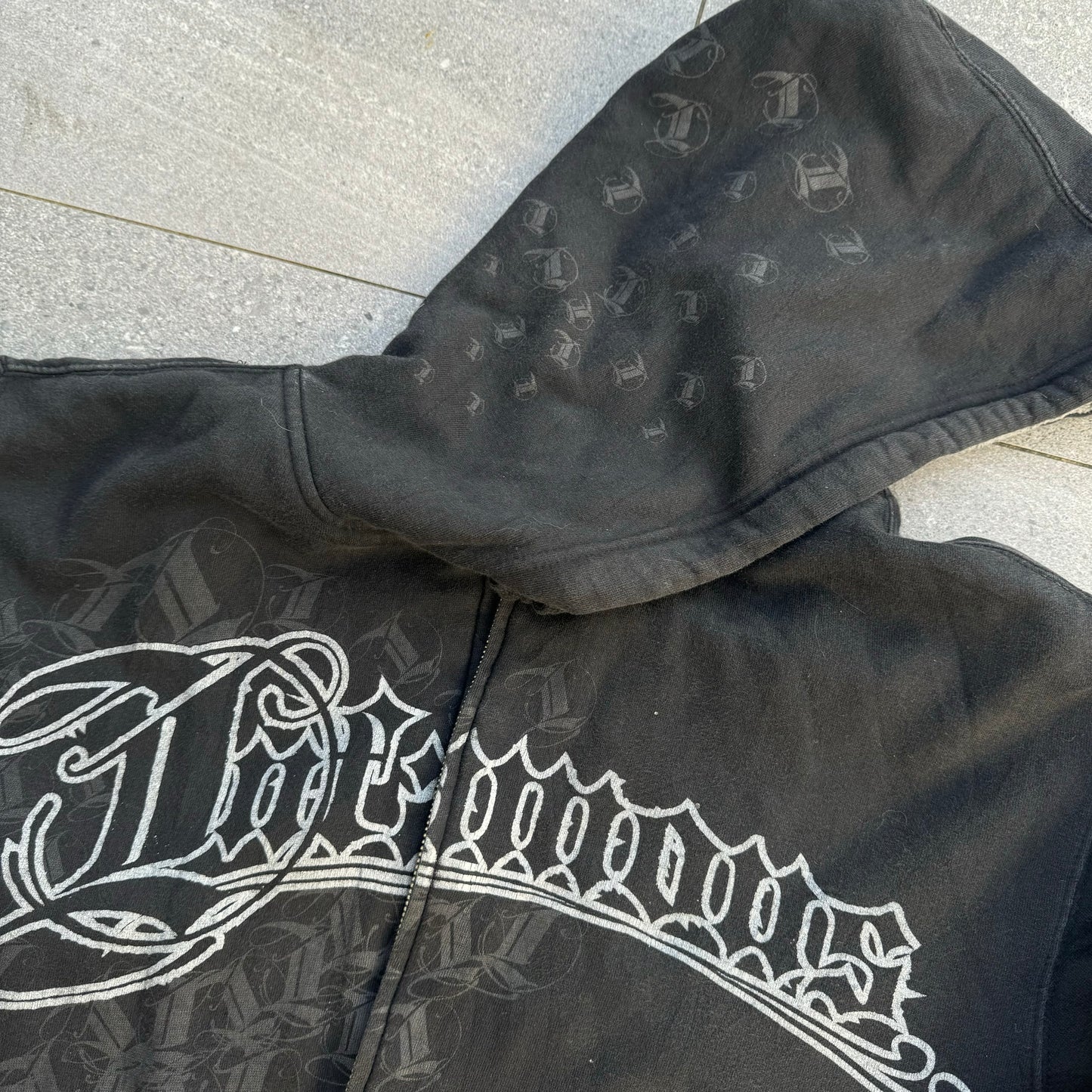 infamous zip up - M