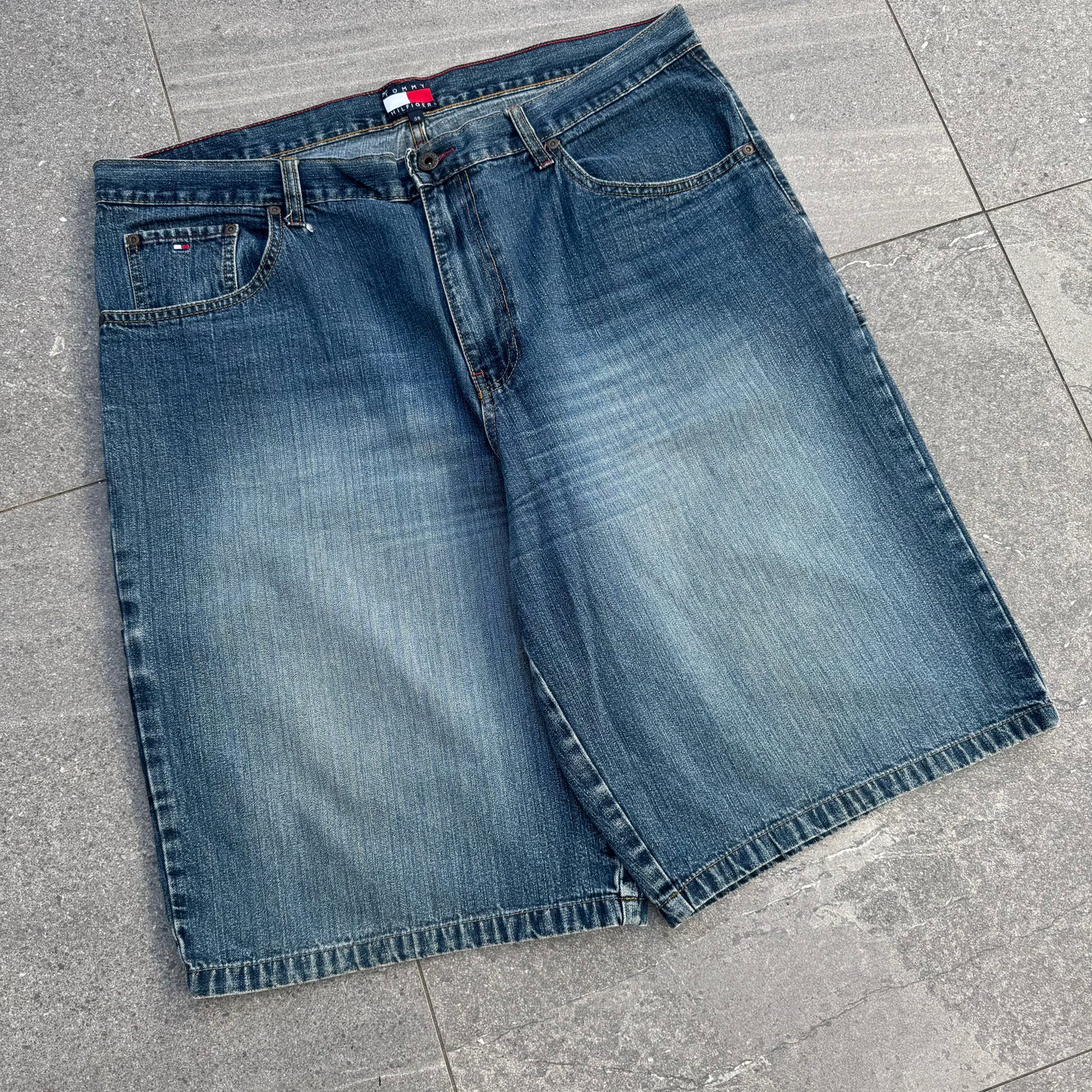 tommy jorts - 38x13”