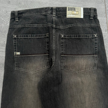 grail southpole sand fades - 37x33”