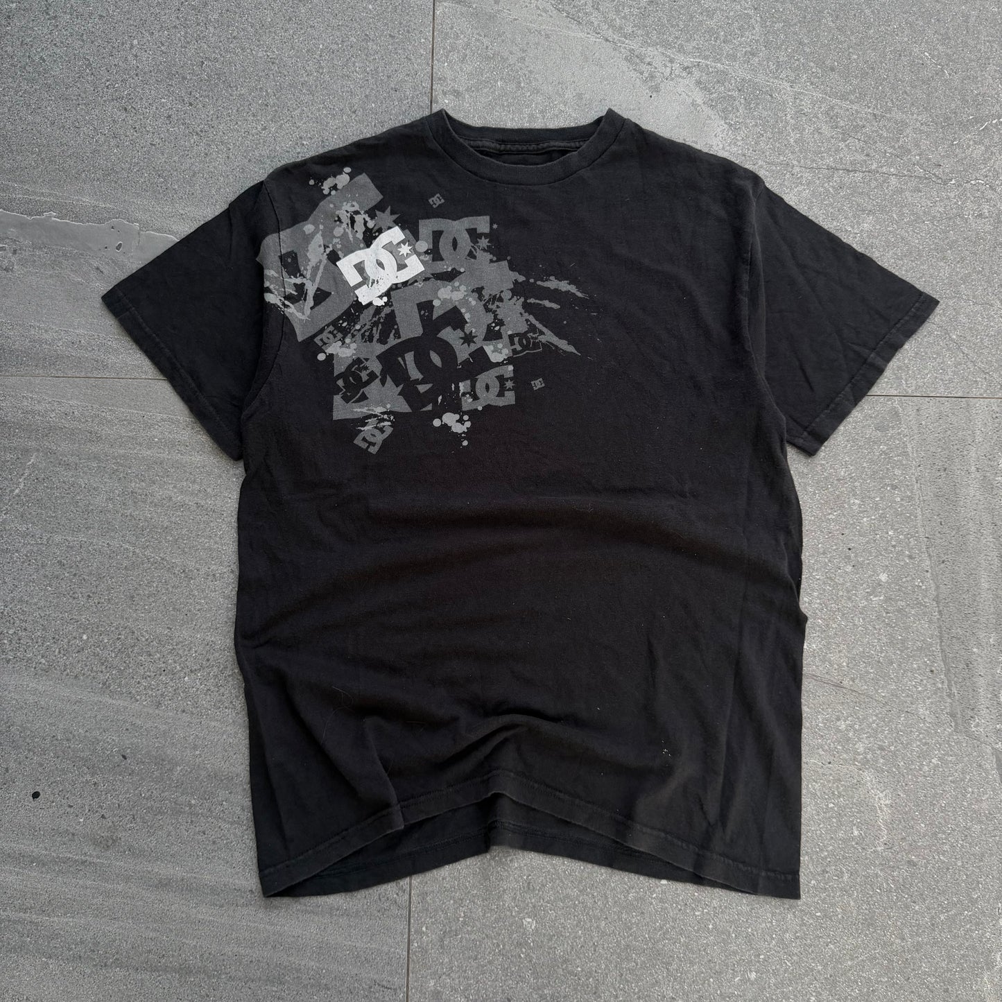 DC splatter tee - L
