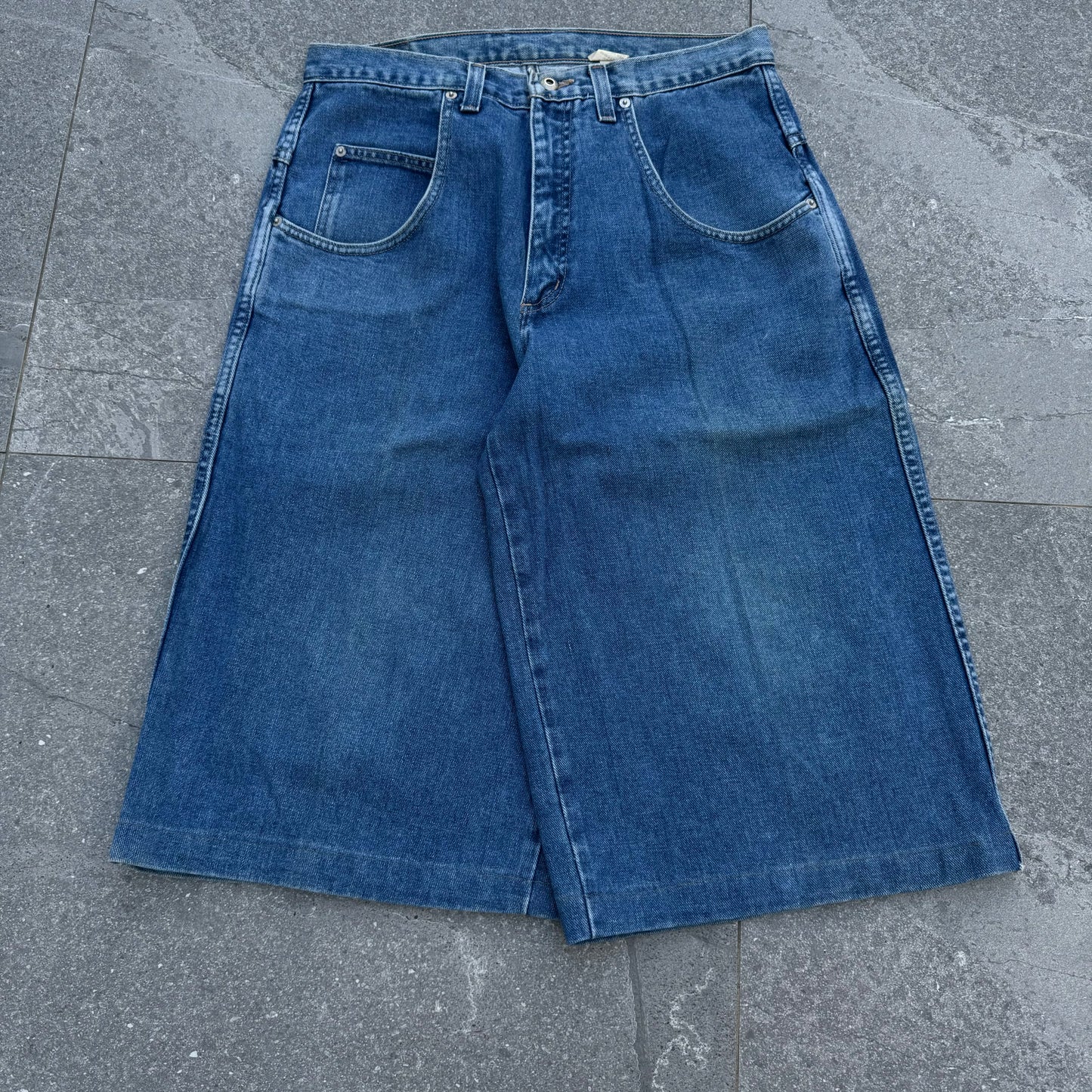 fatttttt rocket jorts - 33x17.5”