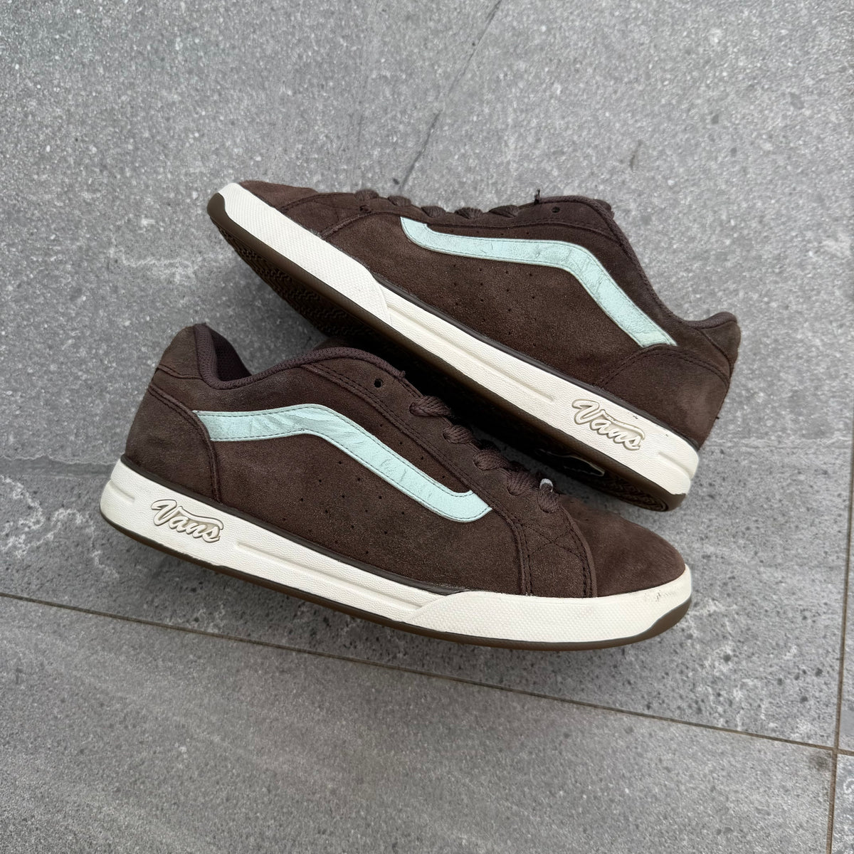 GRAILS womens ‘vans guilettas’ - size US8 women’s