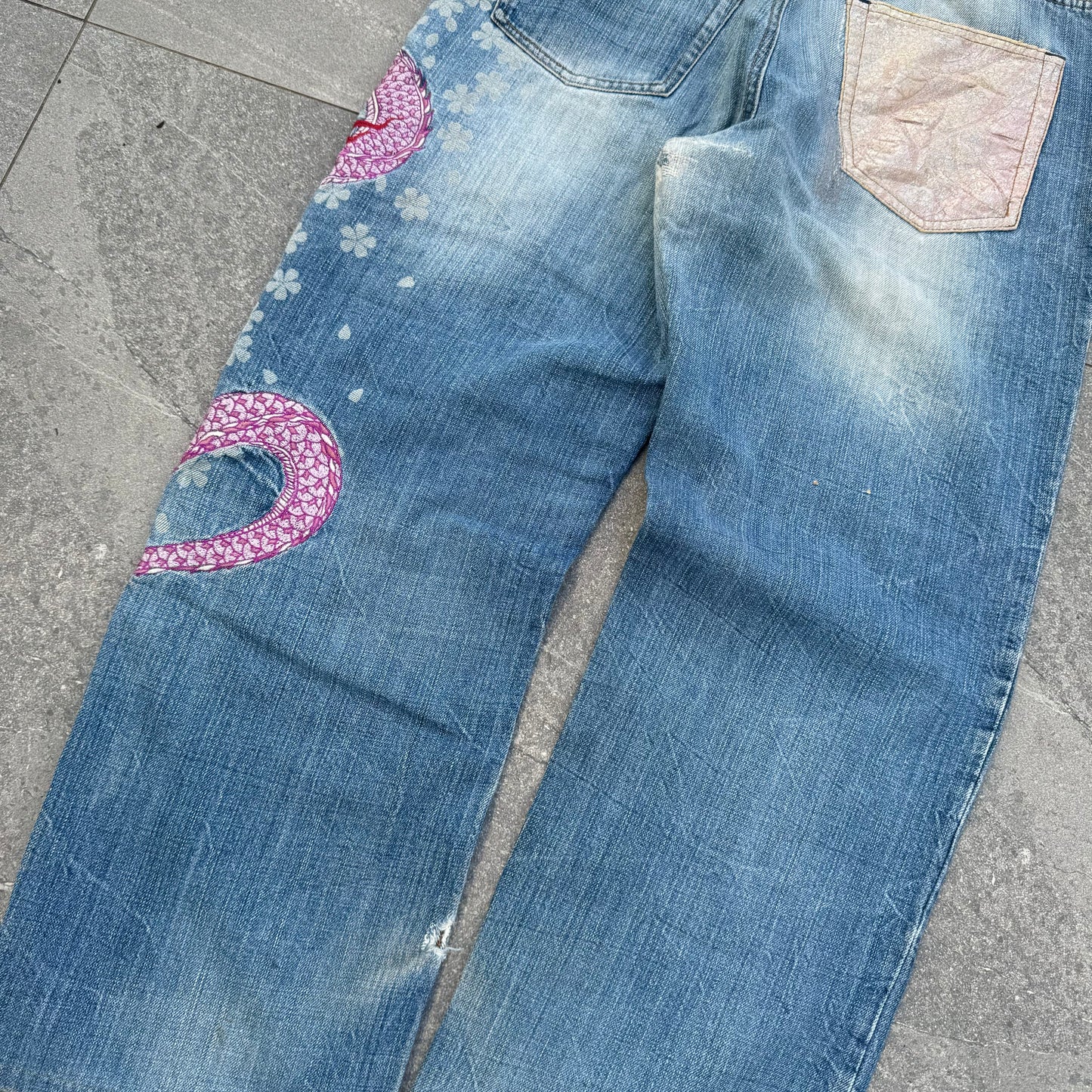 grail pink dragon karakuri - 34x29”