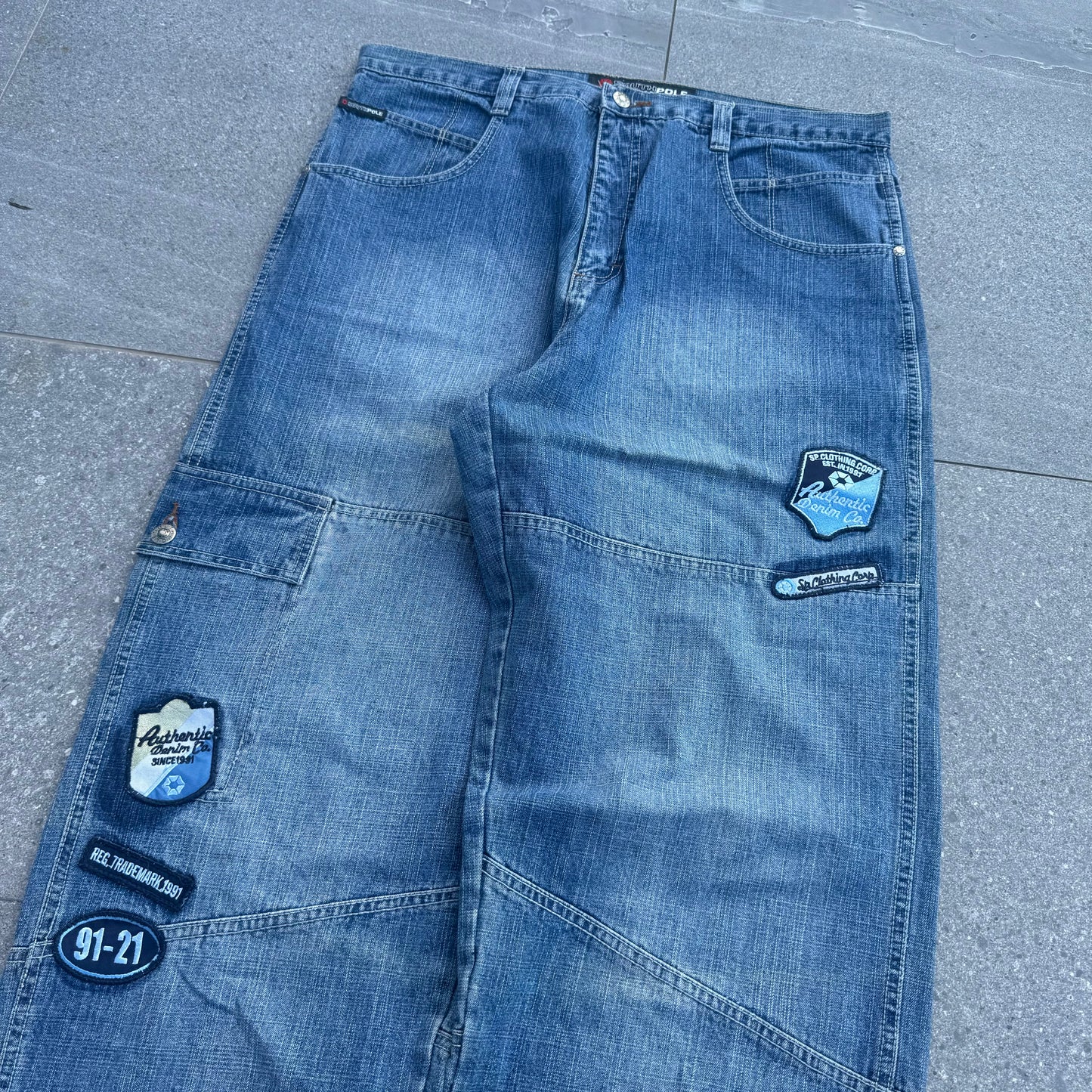 southpole badges - 38x32”