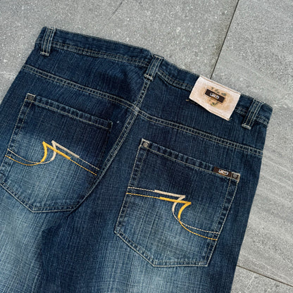 these jeans were made in the same factory as southpoles (they fit like redtabs) - 38x32”
