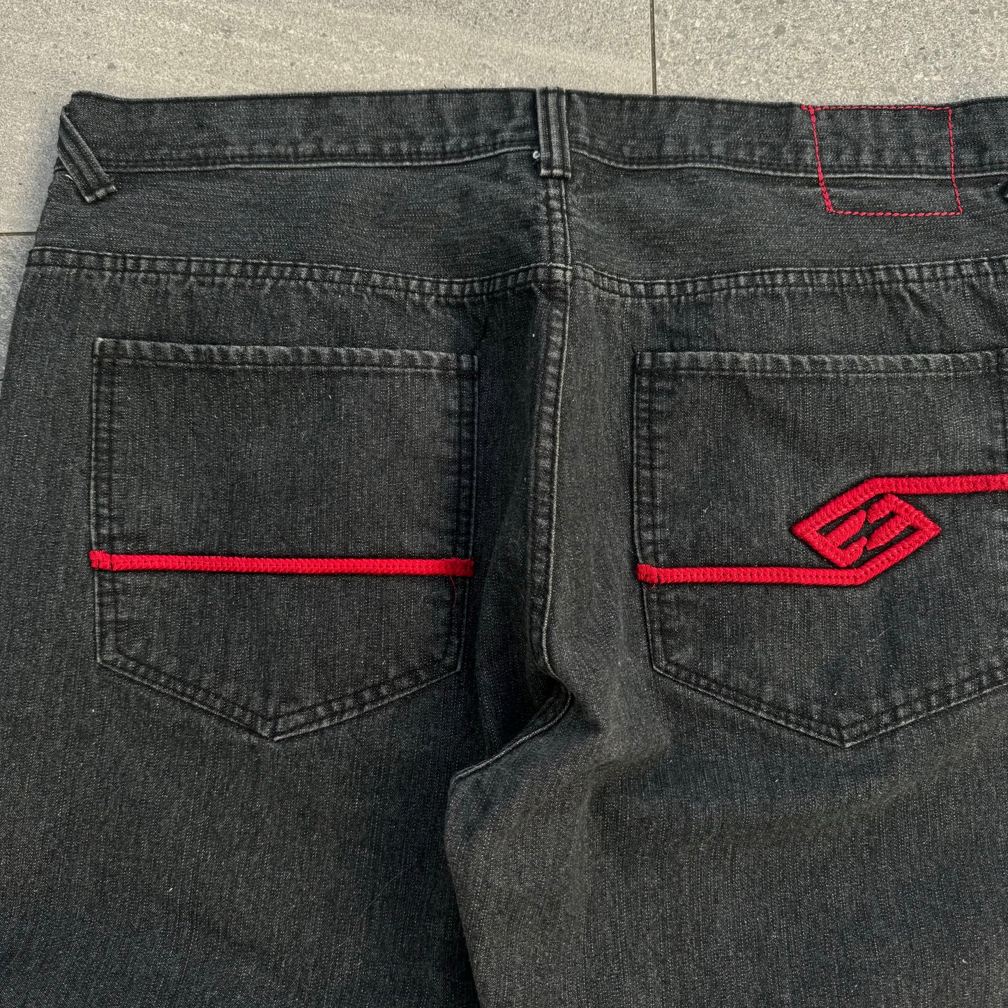 enyce jeans - 40x30”
