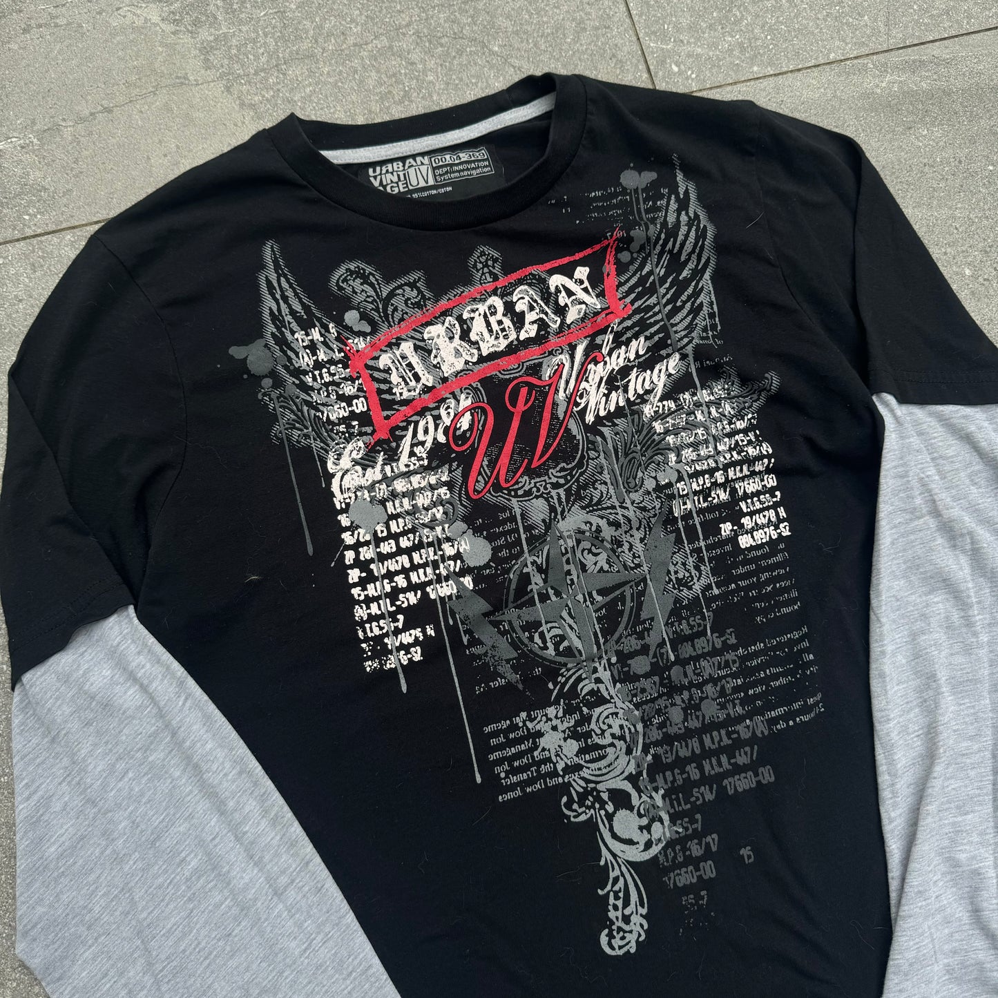 do not sleep on this. UV built in longsleeve - M