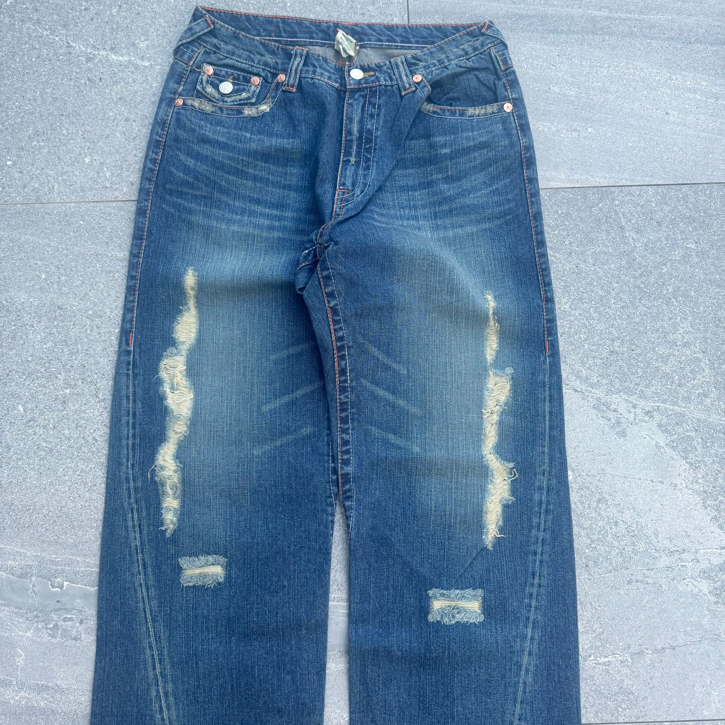 one of my FAV pairs of trueys - 30x32”