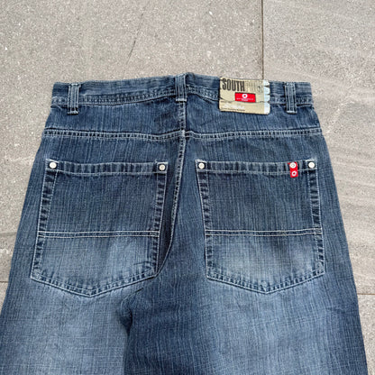 REEEEEED TABSSSSSS - 34x33”