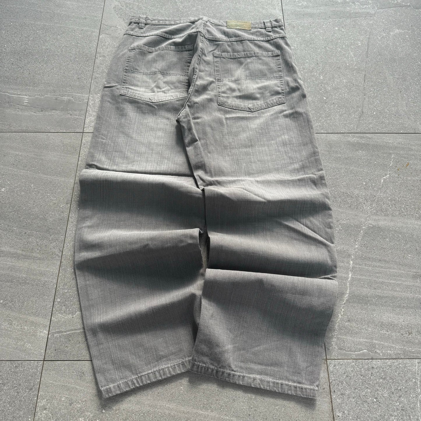 dodeca southpoles - 40x32”