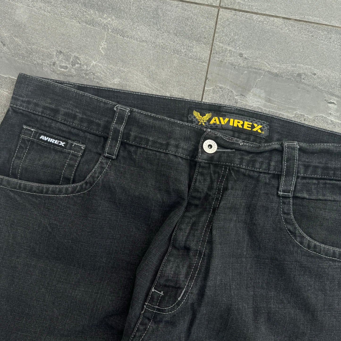 huge avirex jeans - 44x32”