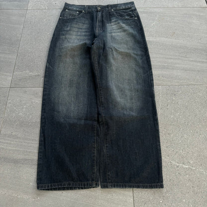 sexy ass wash on these yofk - 36x31”