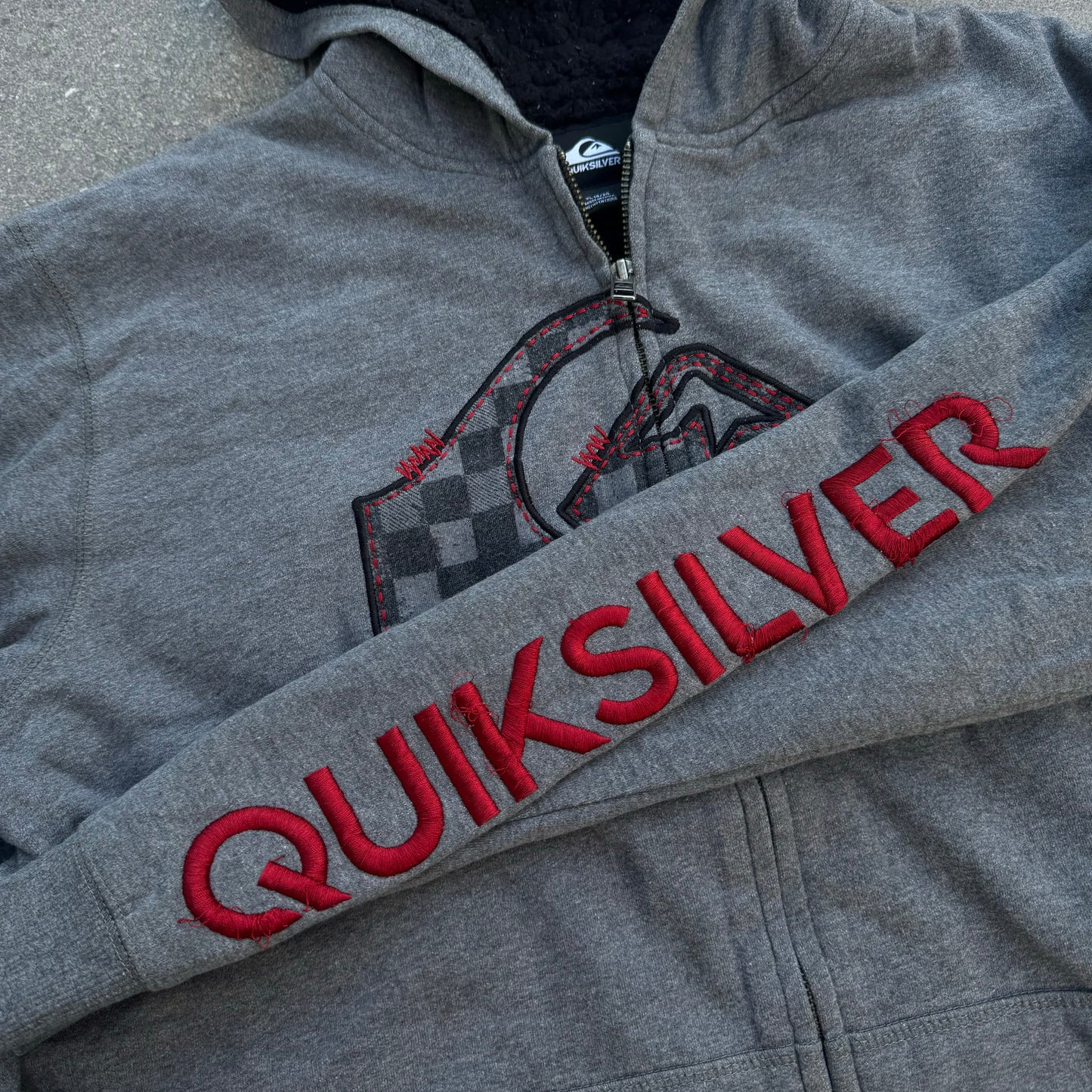 fleece lined quiksilver zip - M