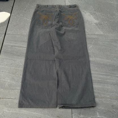 just some really clean sean john’s tbh (oh, and they’re PHAT) - 36x30”